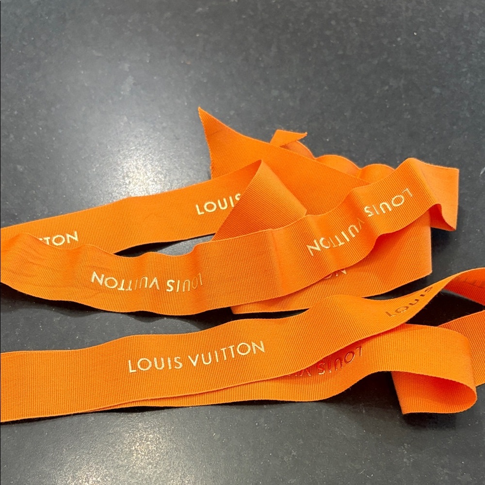 Louis Vuitton Limited Edition Holiday Ribbon